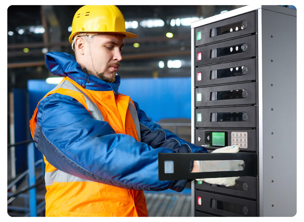 LNC-Global-Smart Locker-web-2024.04.27-routine device checkouts and returns easy for everyone involved-980x716